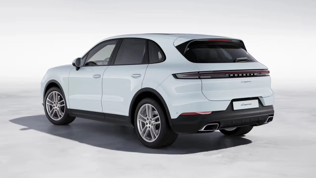 2026 Porsche Cayenne - Image 20 of 30