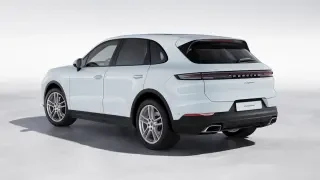 2026 Porsche Cayenne - Image 21 of 30