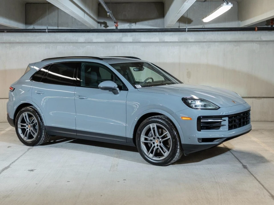2026 Porsche 9Y0/9Y3 Cayenne - Image 8 of 29