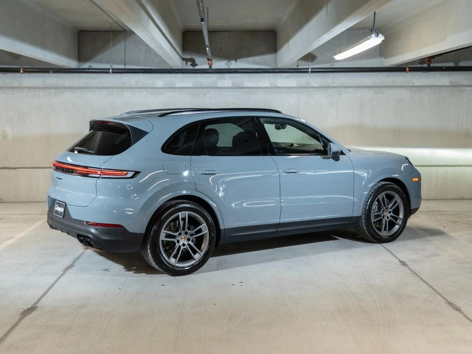 2026 Porsche 9Y0/9Y3 Cayenne - Image 10 of 29