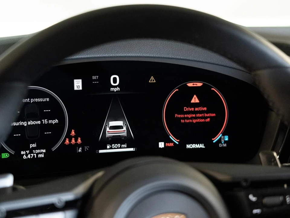 2026 Porsche 9Y0/9Y3 Cayenne - Image 20 of 29