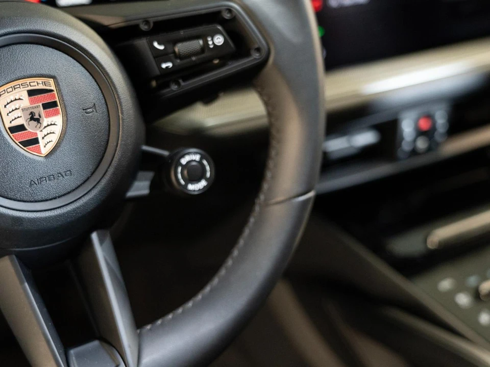 2026 Porsche 9Y0/9Y3 Cayenne - Image 24 of 29