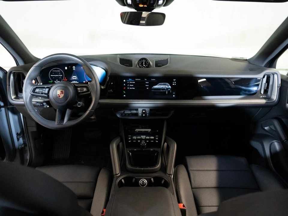 2026 Porsche 9Y0/9Y3 Cayenne - Image 27 of 29