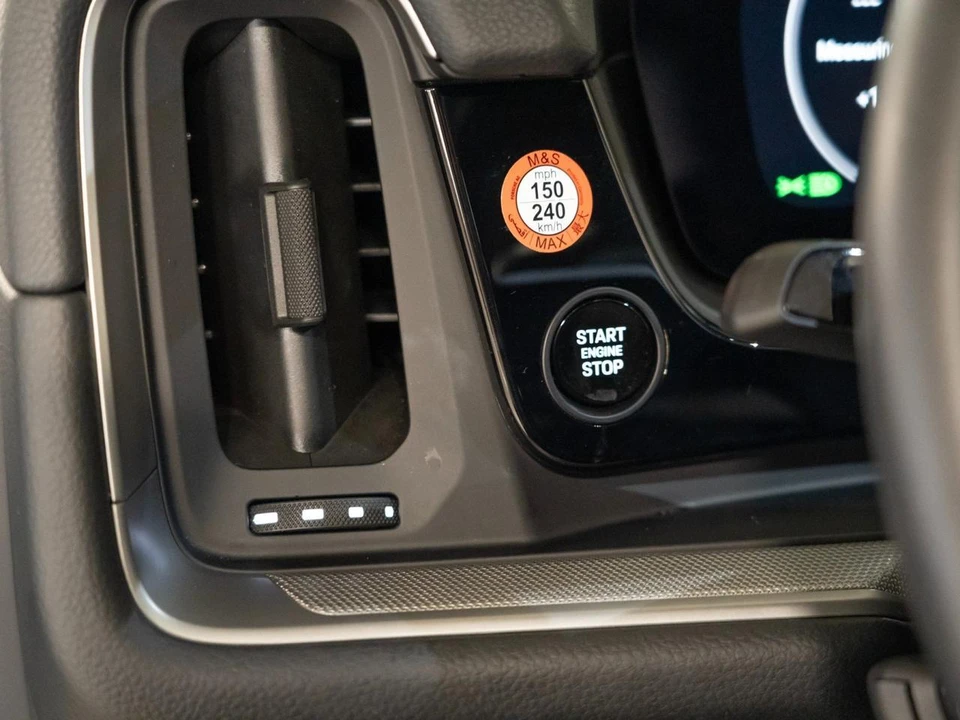 2026 Porsche 9Y0/9Y3 Cayenne - Image 25 of 30