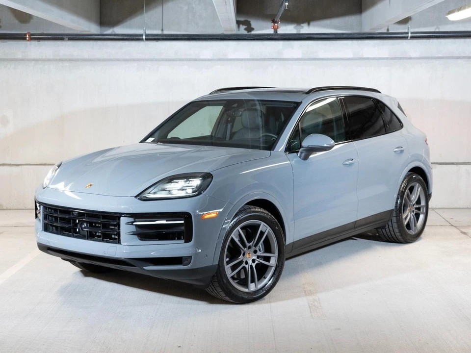 2026 Porsche 9Y0/9Y3 Cayenne - Image 2 of 30