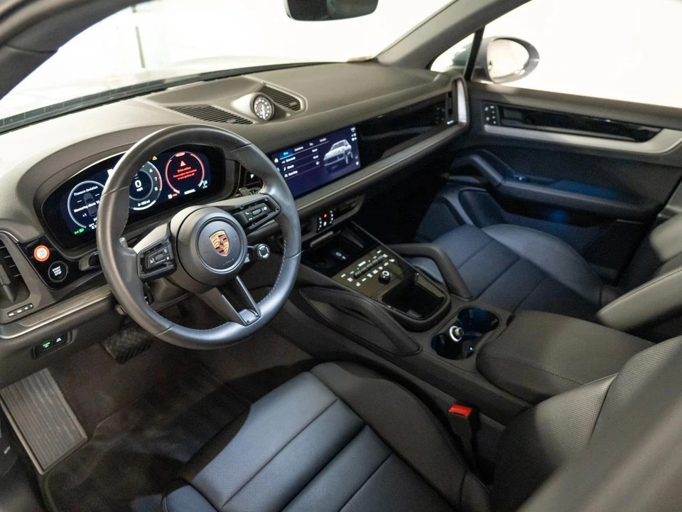 2026 Porsche 9Y0/9Y3 Cayenne - Image 5 of 30