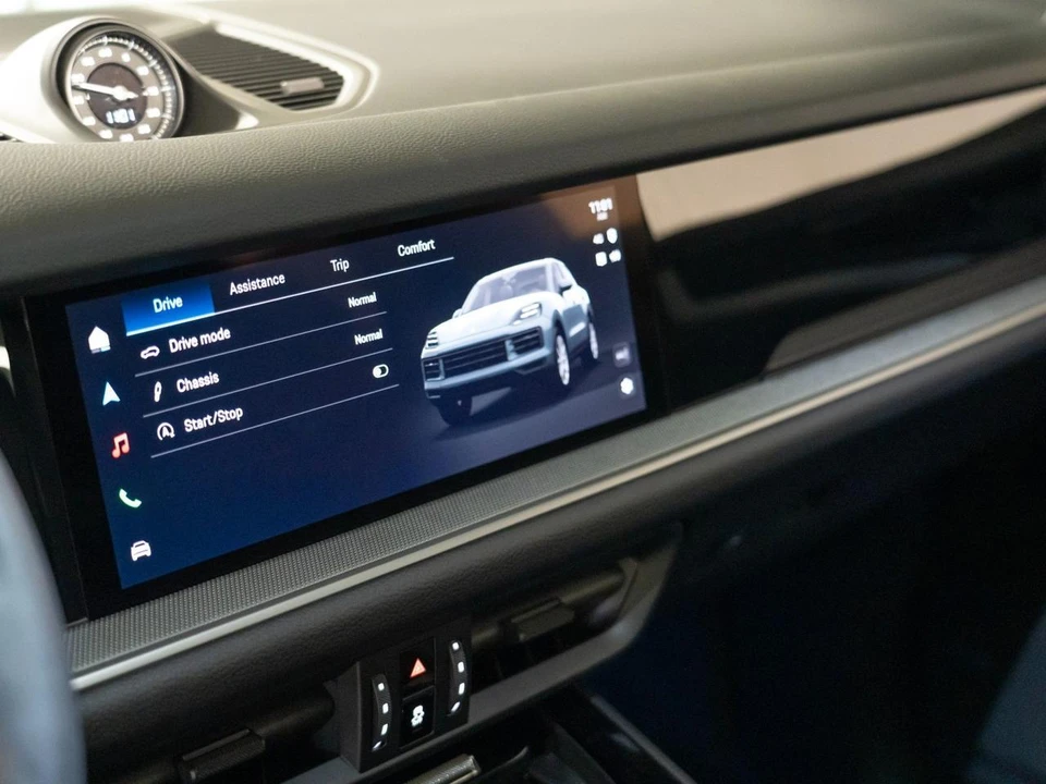 2026 Porsche 9Y0/9Y3 Cayenne - Image 22 of 30