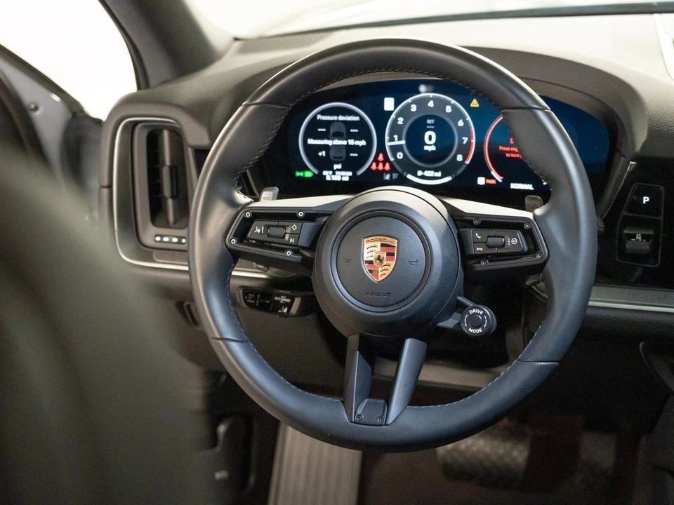 2026 Porsche 9Y0/9Y3 Cayenne - Image 28 of 30