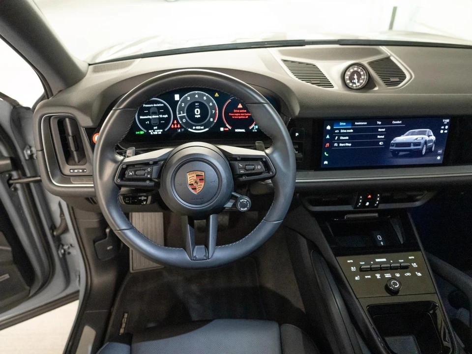 2026 Porsche 9Y0/9Y3 Cayenne - Image 29 of 30