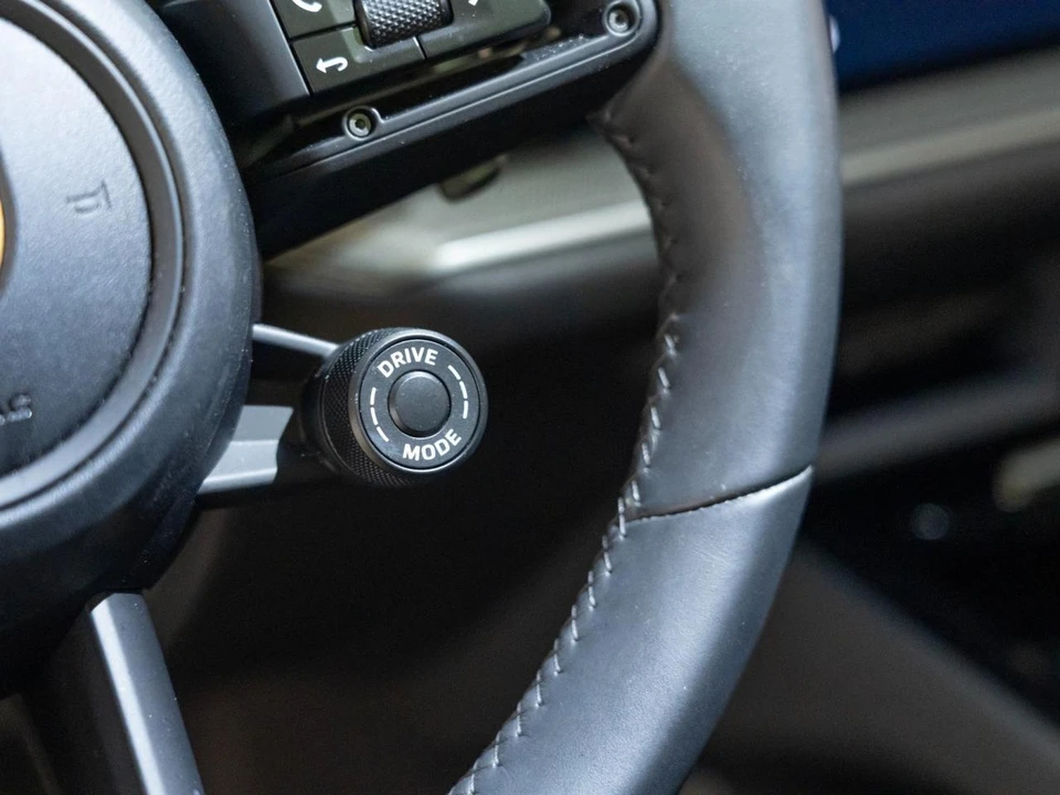 2026 Porsche 9Y0/9Y3 Cayenne - Image 24 of 30
