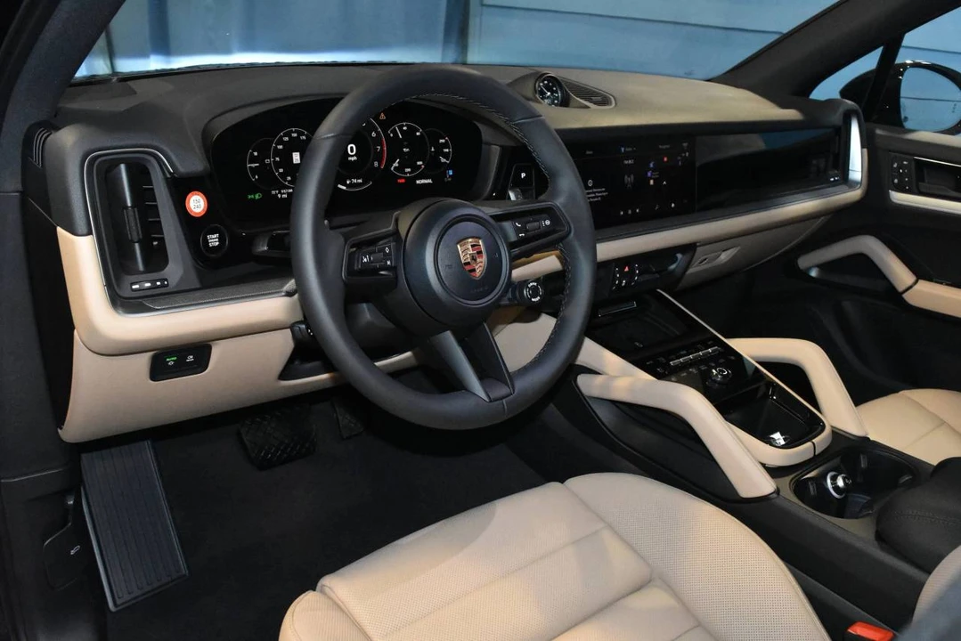 2026 Porsche 9Y0/9Y3 Cayenne - Image 4 of 4