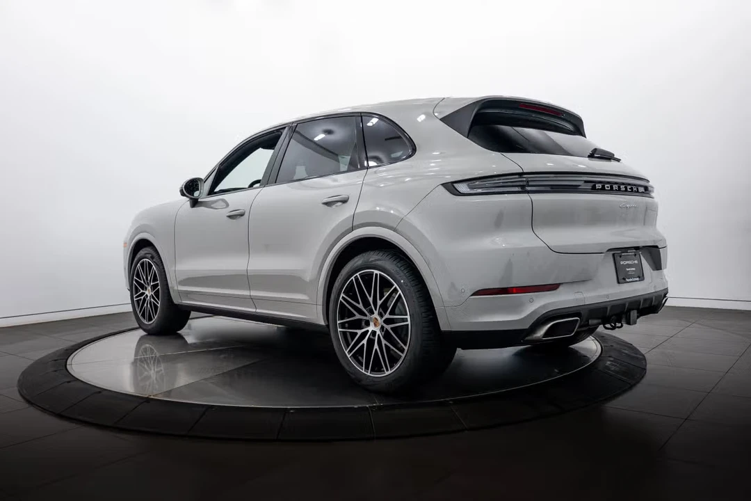 2026 Porsche 9Y0/9Y3 Cayenne - Image 20 of 31
