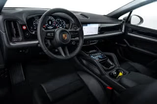 2026 Porsche 9Y0/9Y3 Cayenne - Image 25 of 31