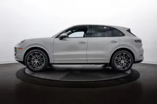 2026 Porsche 9Y0/9Y3 Cayenne - Image 9 of 31