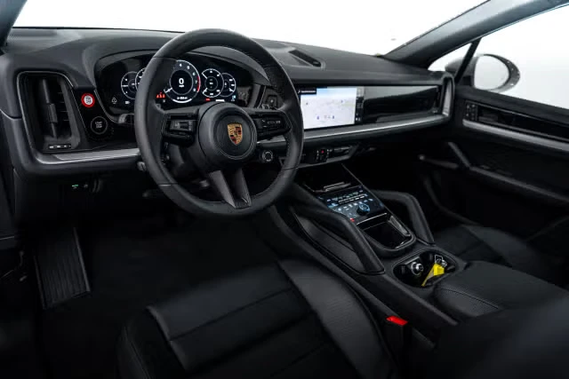 2026 Porsche 9Y0/9Y3 Cayenne - Image 26 of 31
