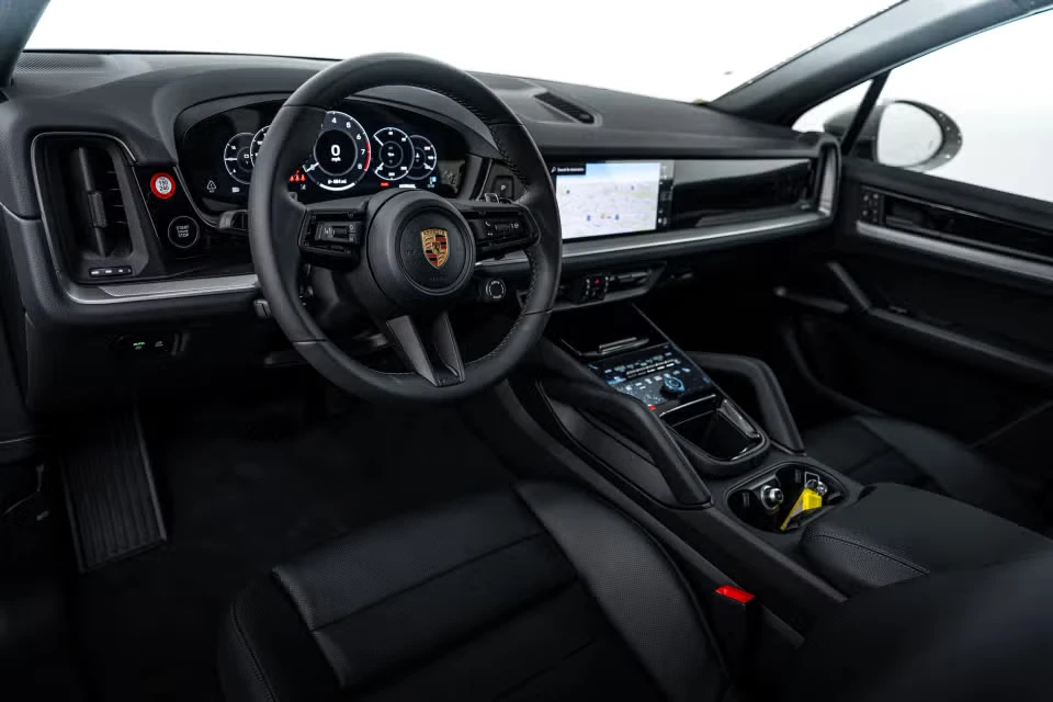 2026 Porsche 9Y0/9Y3 Cayenne - Image 27 of 31