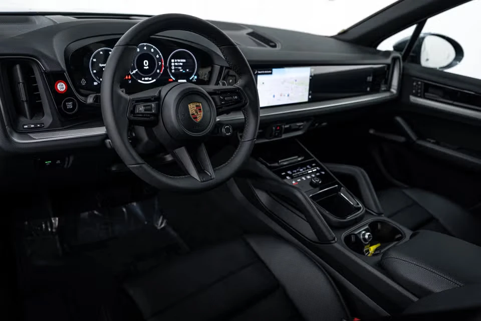2026 Porsche 9Y0/9Y3 Cayenne - Image 27 of 31