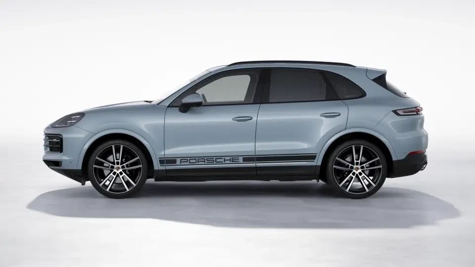 2026 Porsche 9Y0/9Y3 Cayenne - Image 15 of 31