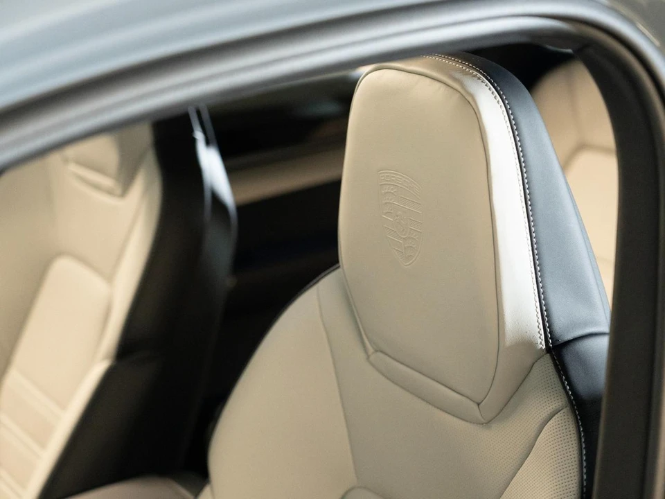 2026 Porsche 9Y0/9Y3 Cayenne - Image 25 of 30