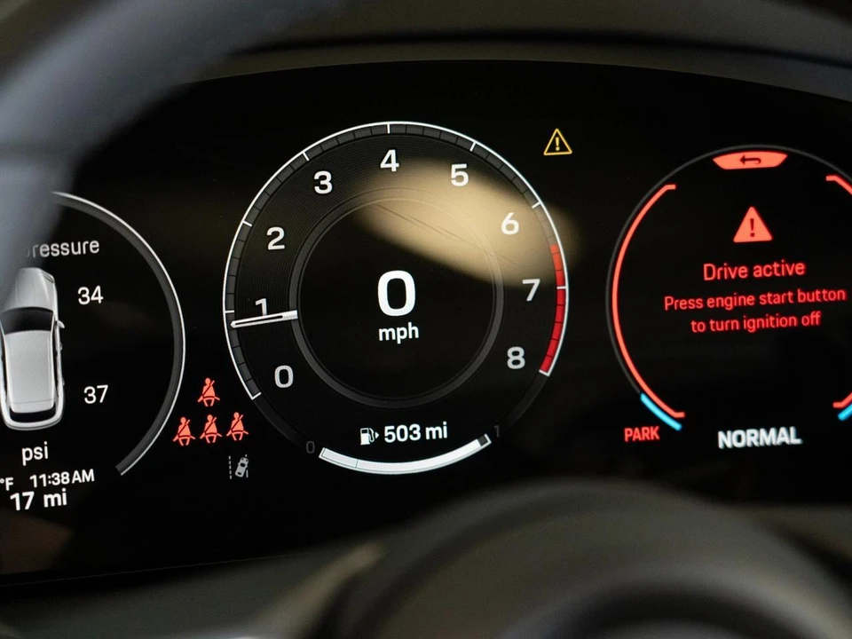 2026 Porsche 9Y0/9Y3 Cayenne - Image 19 of 30