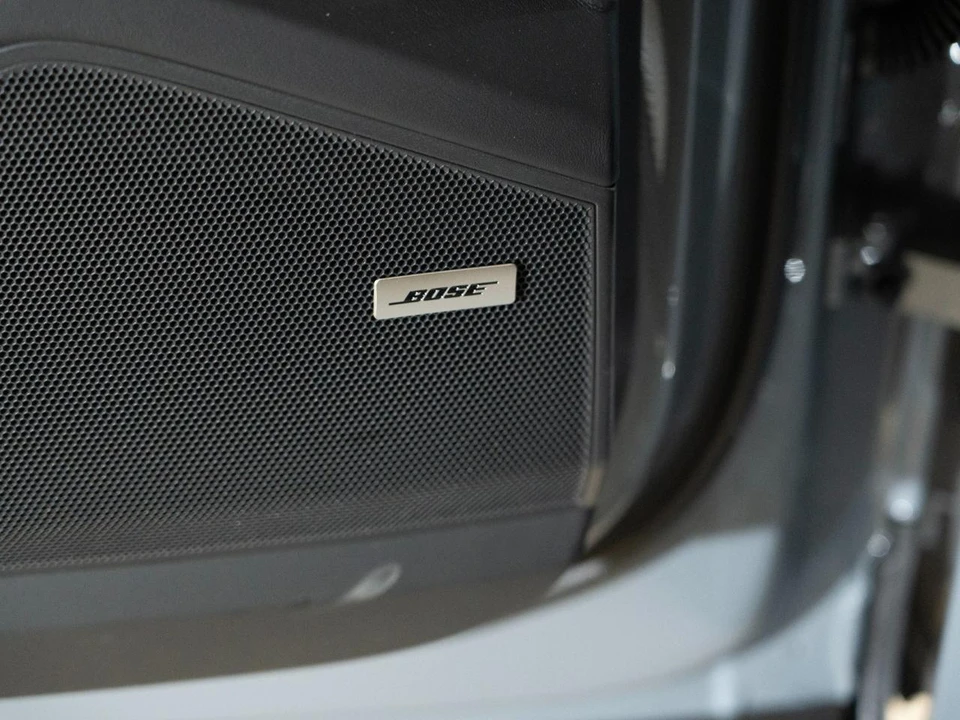 2026 Porsche 9Y0/9Y3 Cayenne - Image 18 of 30
