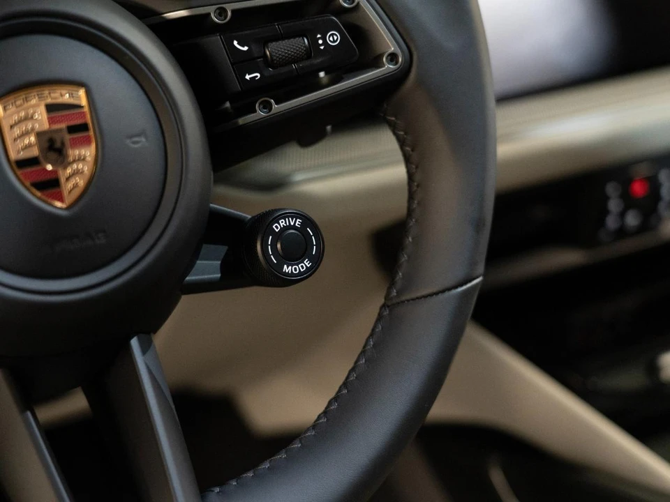 2026 Porsche 9Y0/9Y3 Cayenne - Image 23 of 30