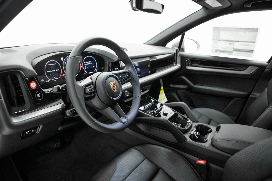2026 Porsche 9Y0/9Y3 Cayenne - Image 4 of 5