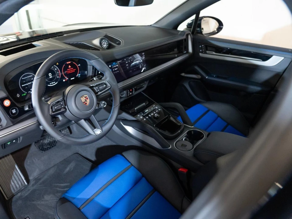 2026 Porsche 9Y0/9Y3 Cayenne - Image 4 of 30