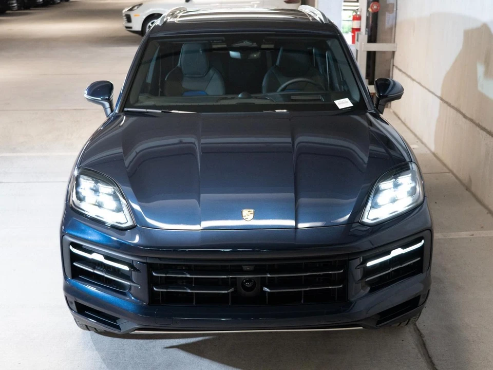2026 Porsche 9Y0/9Y3 Cayenne - Image 6 of 30
