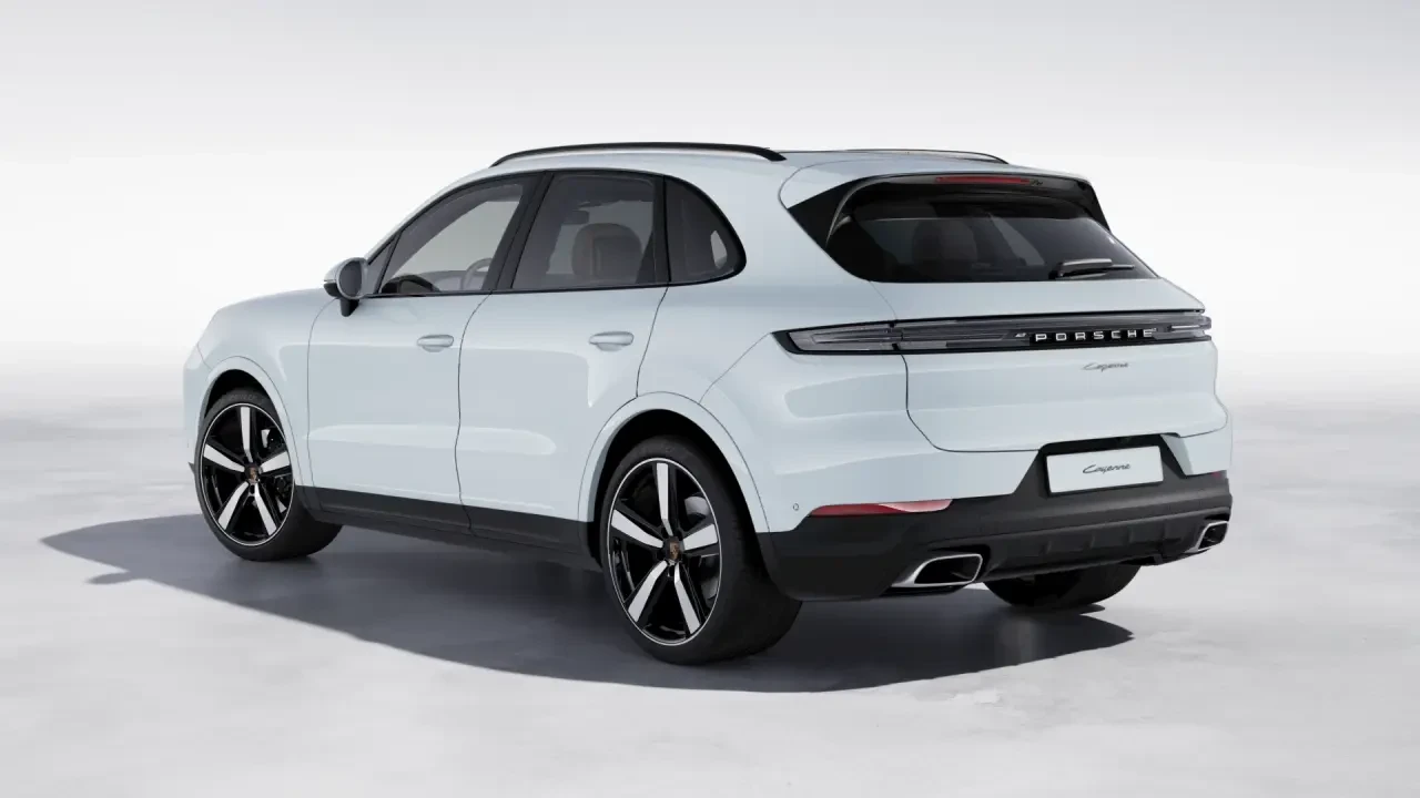2026 Porsche Cayenne - Image 24 of 30