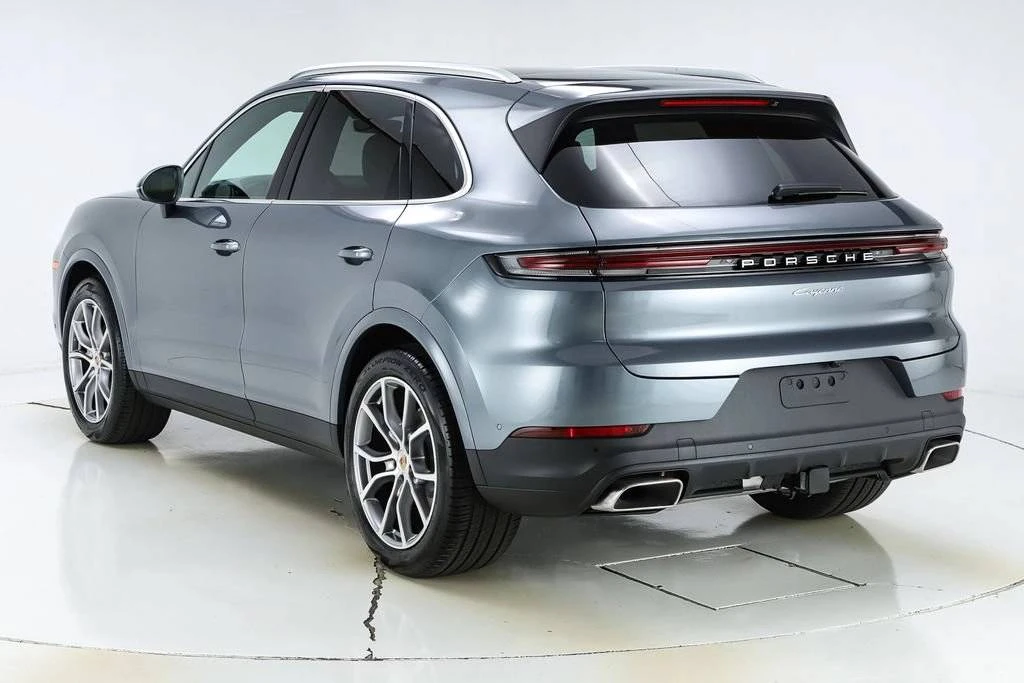 2026 Porsche 9Y0/9Y3 Cayenne - Image 3 of 5
