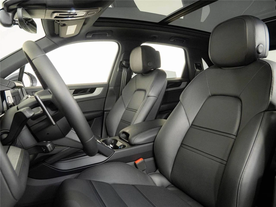 2026 Porsche 9Y0/9Y3 Cayenne - Image 5 of 5