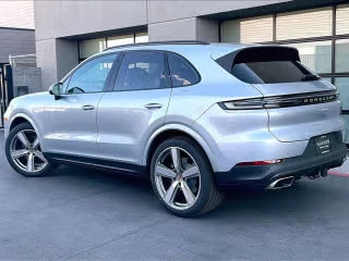 2026 Porsche 9Y0/9Y3 Cayenne - Image 17 of 31