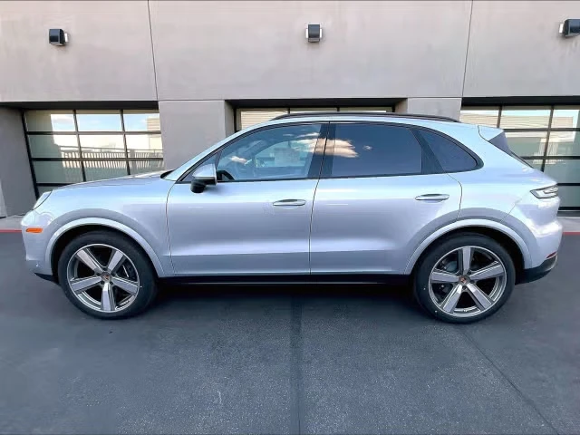 2026 Porsche 9Y0/9Y3 Cayenne - Image 10 of 31