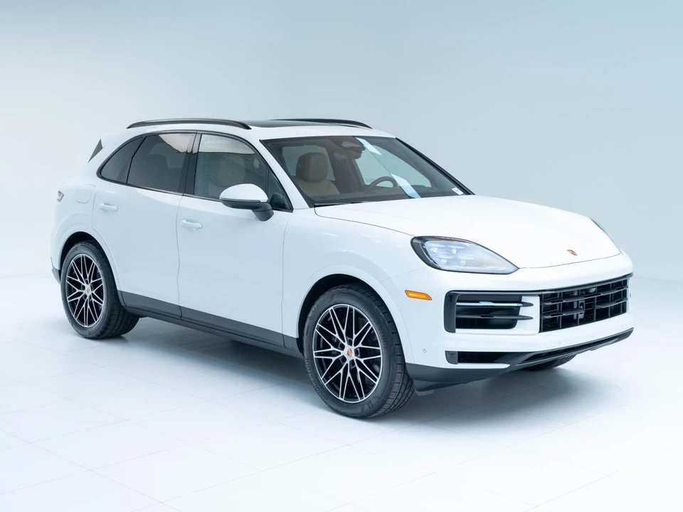 2026 Porsche Cayenne - Image 7 of 28