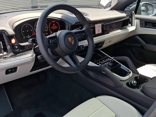 2026 Porsche 9Y0/9Y3 Cayenne - Image 4 of 4