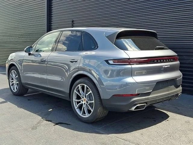 2026 Porsche 9Y0/9Y3 Cayenne - Image 3 of 4