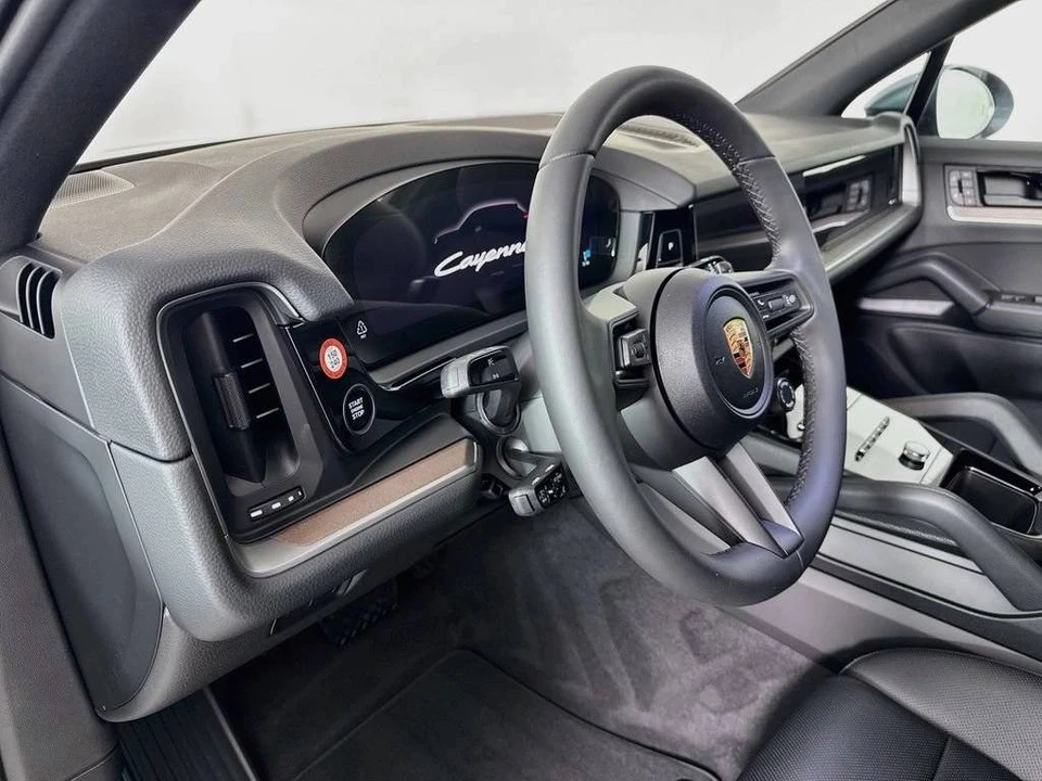 2026 Porsche 9Y0/9Y3 Cayenne - Image 4 of 5