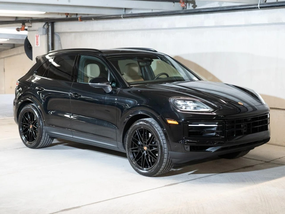 2026 Porsche 9Y0/9Y3 Cayenne - Image 7 of 27