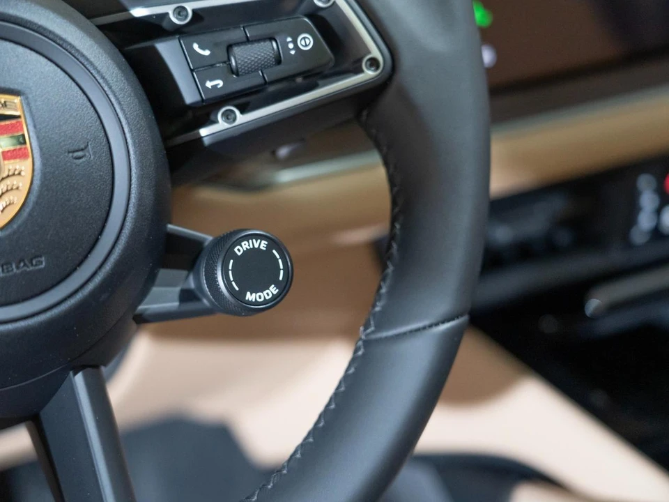 2026 Porsche 9Y0/9Y3 Cayenne - Image 21 of 27