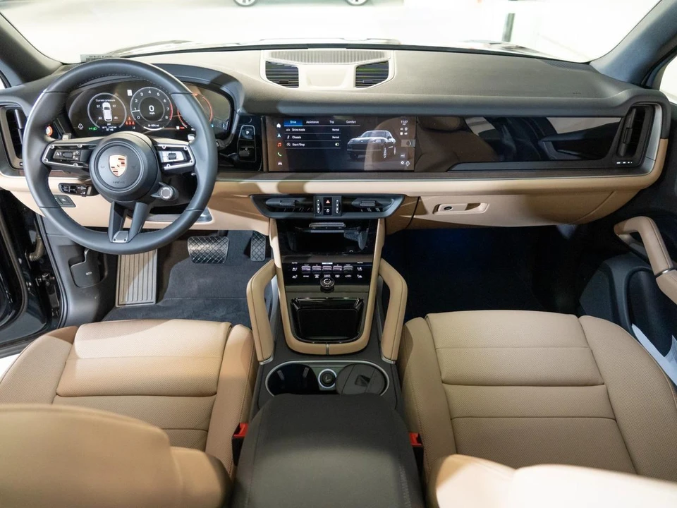2026 Porsche 9Y0/9Y3 Cayenne - Image 24 of 27
