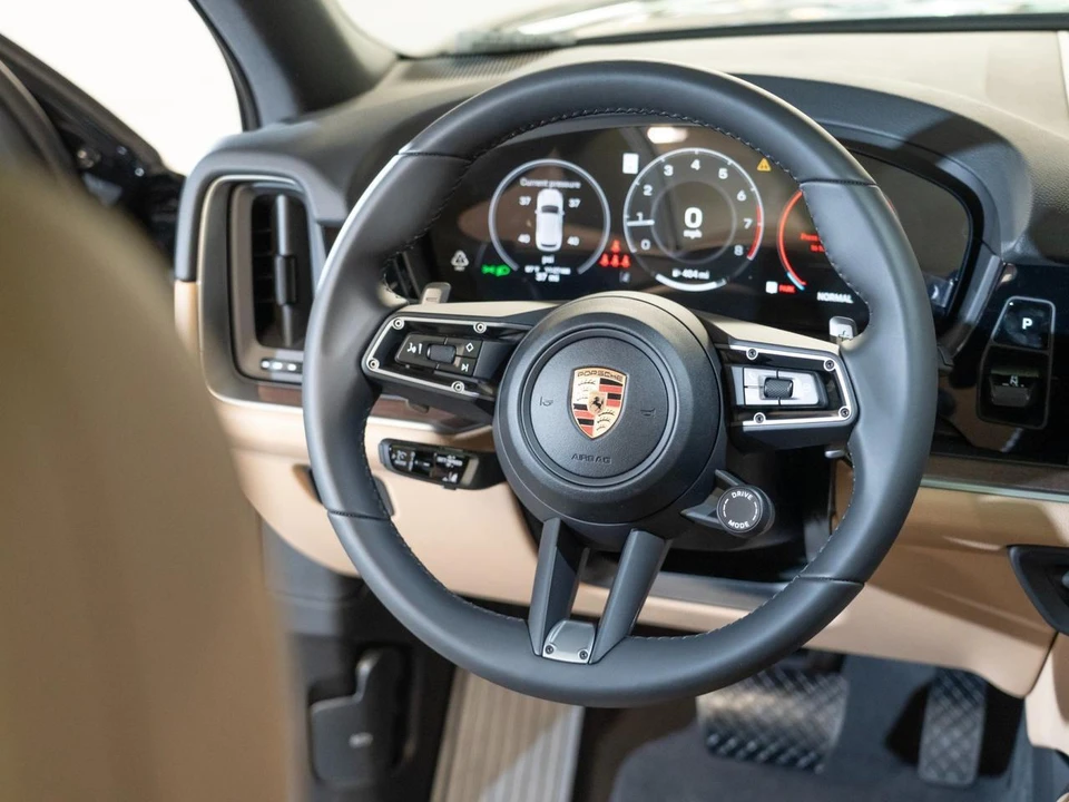 2026 Porsche 9Y0/9Y3 Cayenne - Image 25 of 27