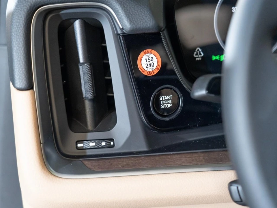 2026 Porsche 9Y0/9Y3 Cayenne - Image 22 of 27