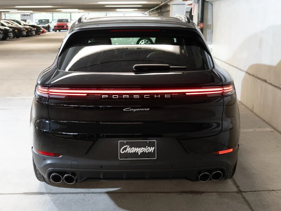 2026 Porsche 9Y0/9Y3 Cayenne - Image 10 of 27