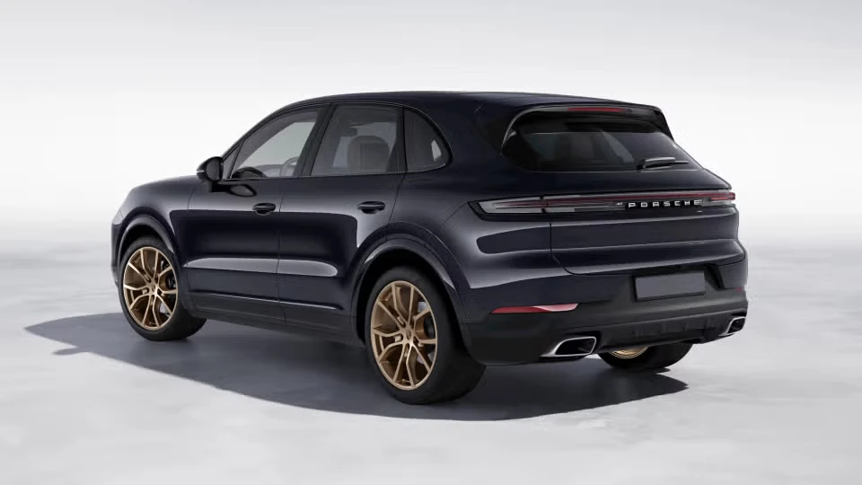 2026 Porsche Cayenne - Image 19 of 31