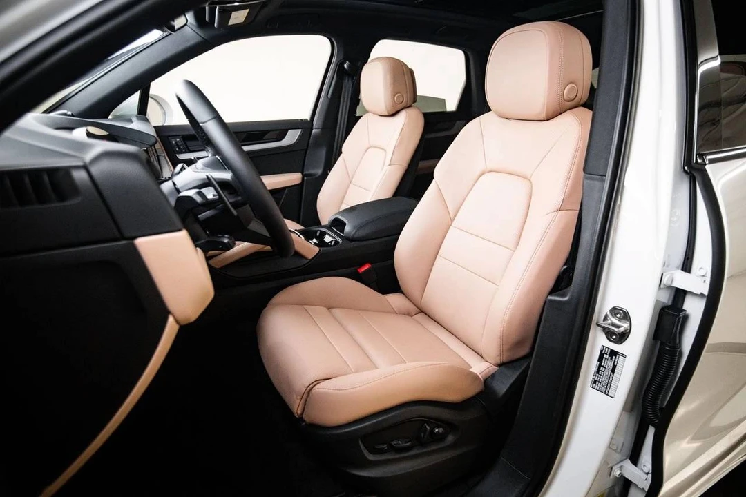 2026 Porsche 9Y0/9Y3 Cayenne - Image 5 of 5