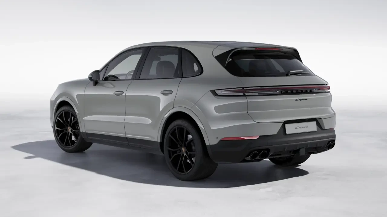 2026 Porsche Cayenne - Image 24 of 30
