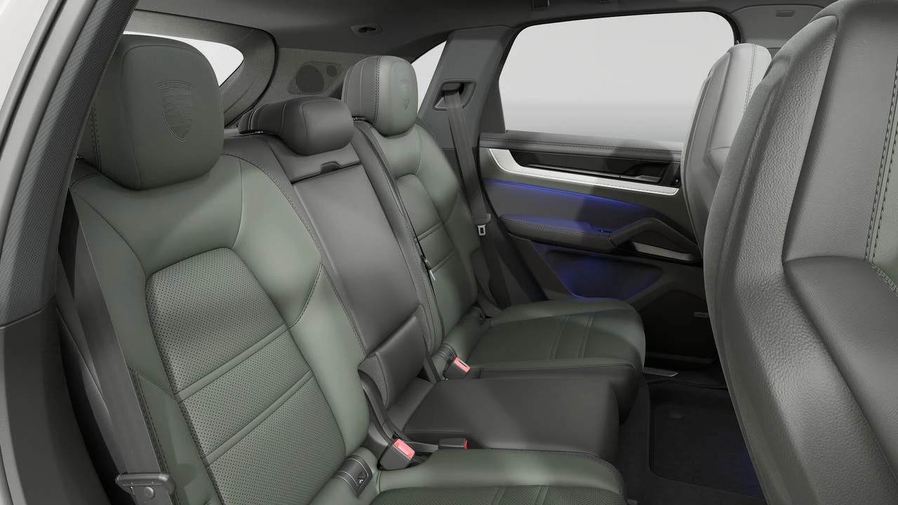 2026 Porsche 9Y0/9Y3 Cayenne - Image 13 of 14