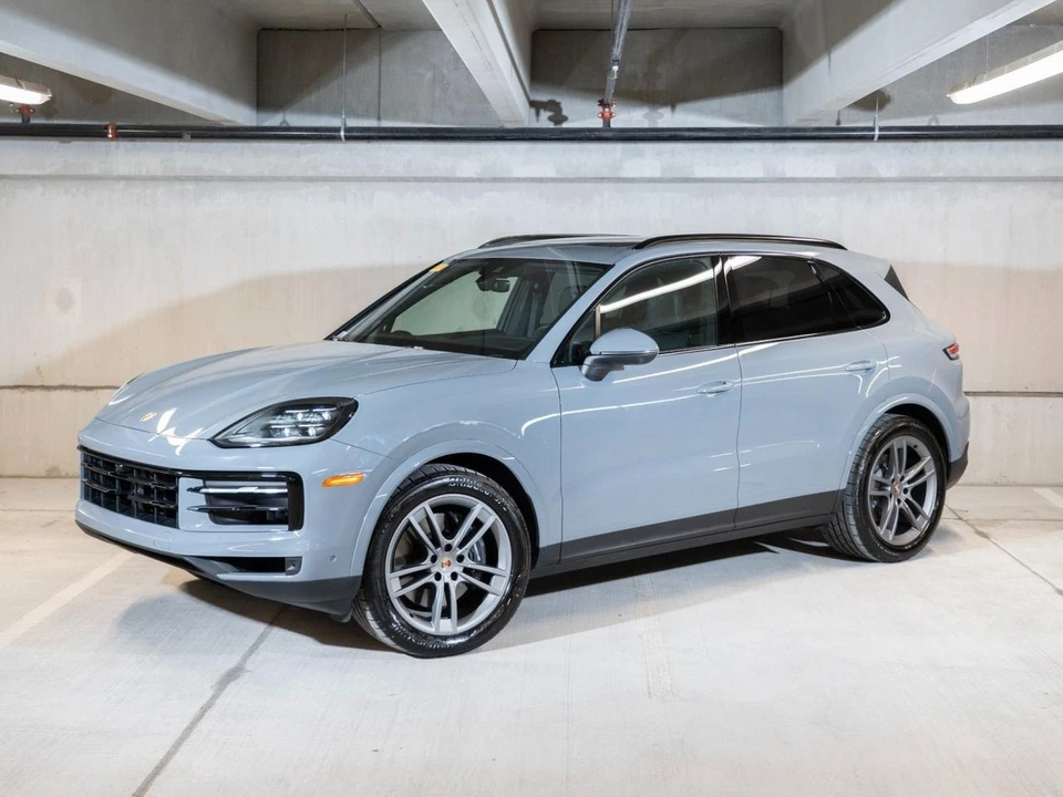 2026 Porsche Cayenne - Image 2 of 28