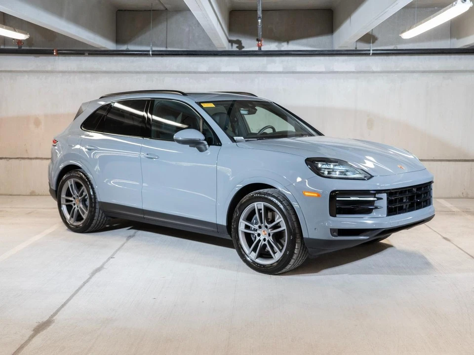 2026 Porsche Cayenne - Image 8 of 28